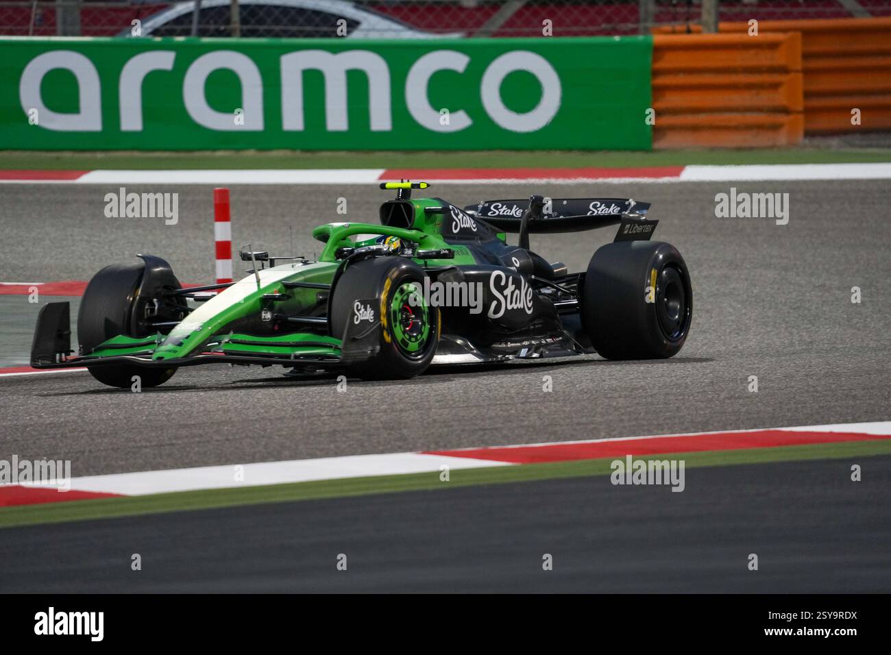 27.02.2025, Bahrain. , . International Circuit, Sakhir, Formel 1 Test Bahrain 2025 Gabriel Bortoleto (BH) Stake sauber F1 Ferrari (Foto: Alessio de Marco/SIPA USA) Credit: SIPA USA/Alamy Live News Stockfoto