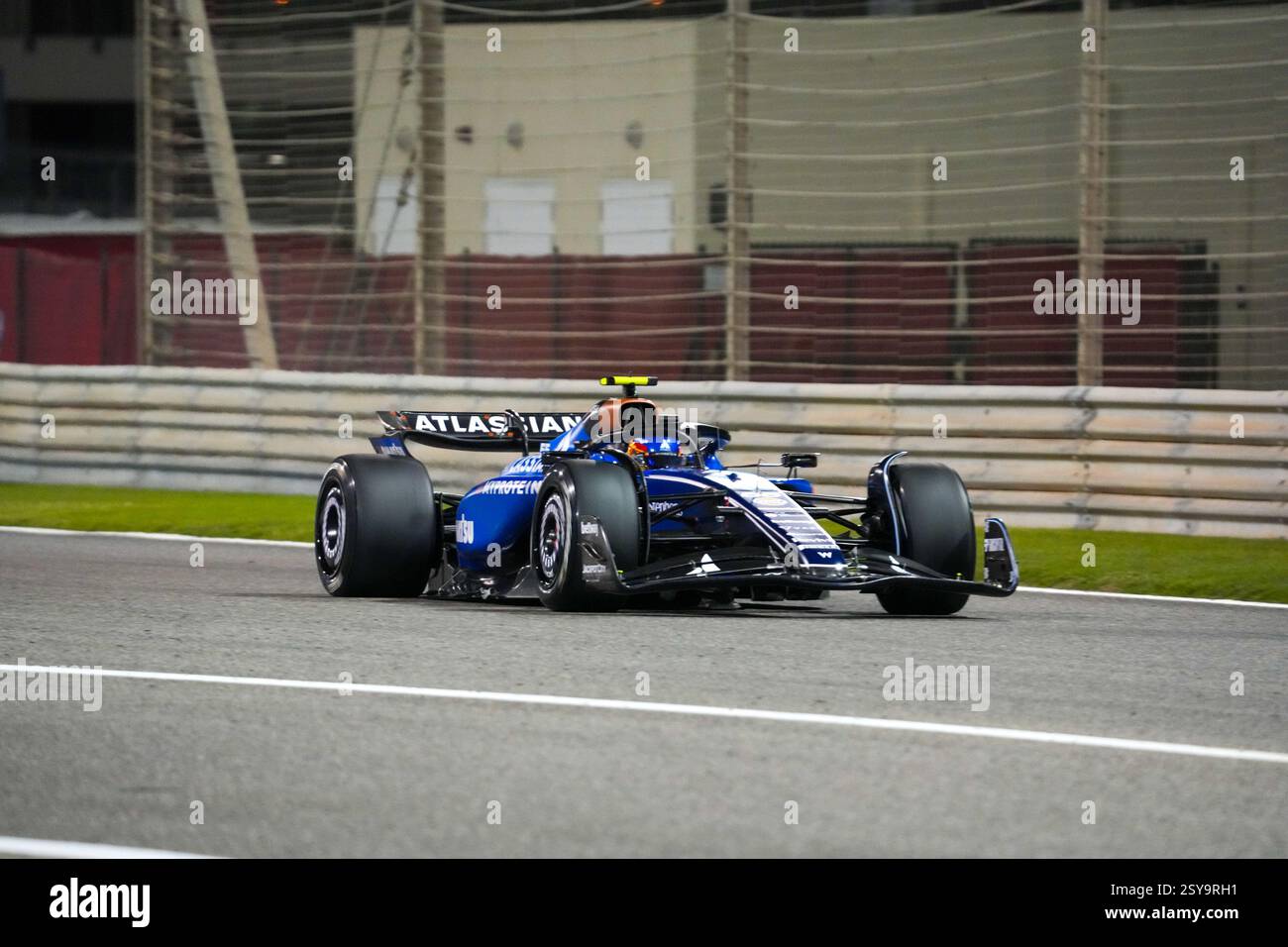 27.02.2025, Bahrain. , . International Circuit, Sakhir, Formel-1-Test Bahrain 2025, Carlos Sainz Jr. (ESP) - Williams Racing - Williams FW47 - Mercedes (Foto: Alessio de Marco/SIPA USA) Credit: SIPA USA/Alamy Live News Stockfoto