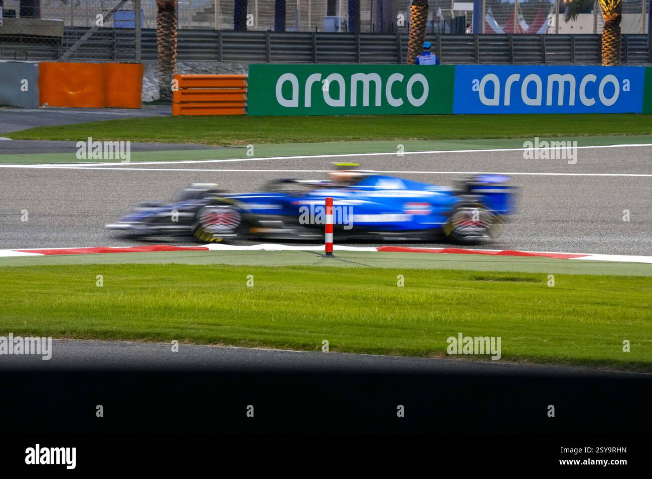27.02.2025, Bahrain. , . International Circuit, Sakhir, Formel-1-Test Bahrain 2025 Carlos Sainz Jr. (ESP) - Williams Racing - Williams FW47 - Mercedes (Foto: Alessio de Marco/SIPA USA) Credit: SIPA USA/Alamy Live News Stockfoto