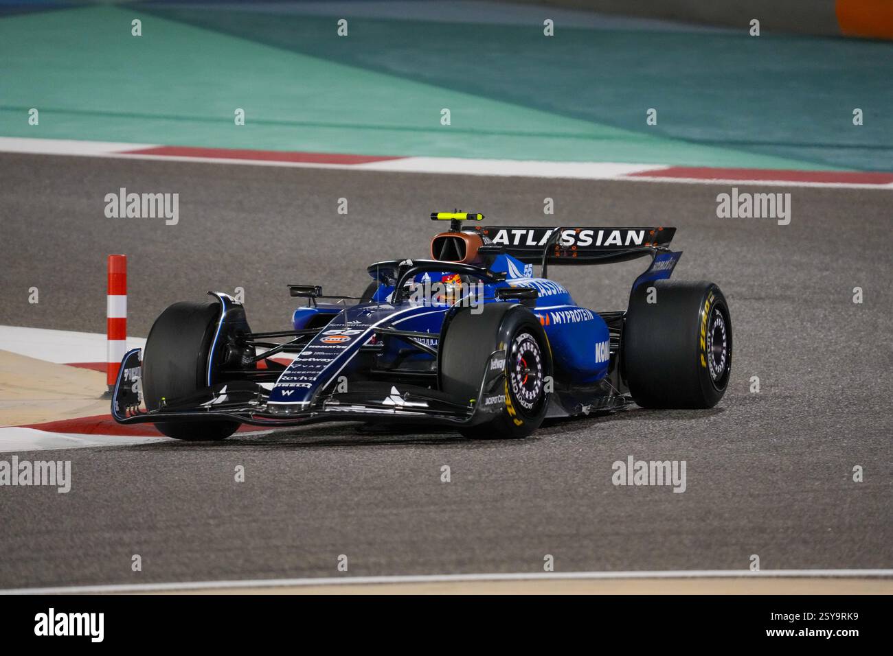 27.02.2025, Bahrain. , . International Circuit, Sakhir, Formel-1-Test Bahrain 2025, Carlos Sainz Jr. (ESP) - Williams Racing - Williams FW47 - Mercedes (Foto: Alessio de Marco/SIPA USA) Credit: SIPA USA/Alamy Live News Stockfoto