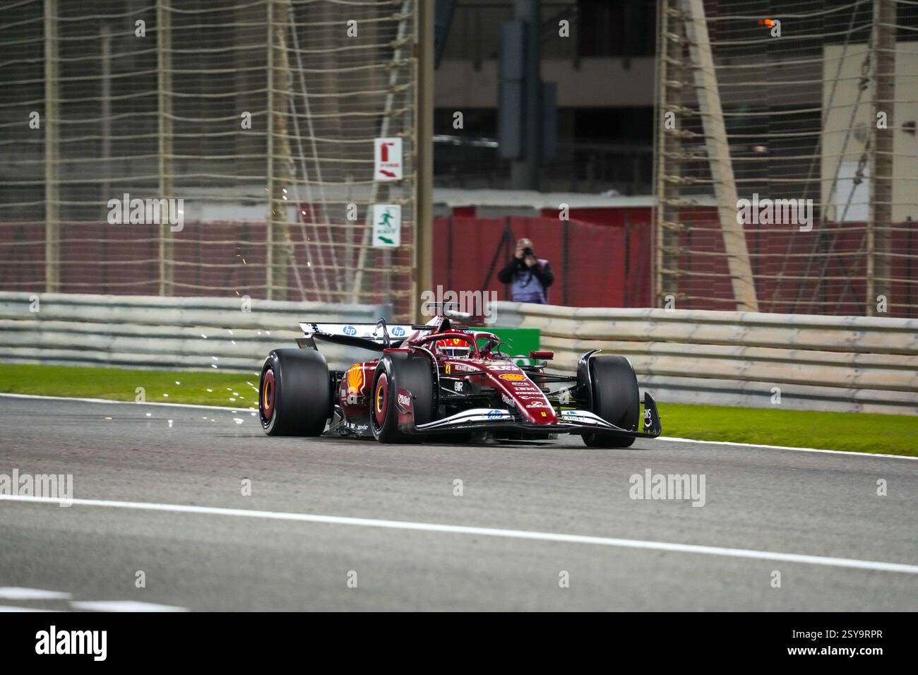 27.02.2025, Bahrain. , . International Circuit, Sakhir, Formel-1-Test Bahrain 2025 Charles Leclerc (MON) - Scuderia Ferrari - Ferrari SF-25 - Ferrari (Foto: Alessio de Marco/SIPA USA) Credit: SIPA USA/Alamy Live News Stockfoto