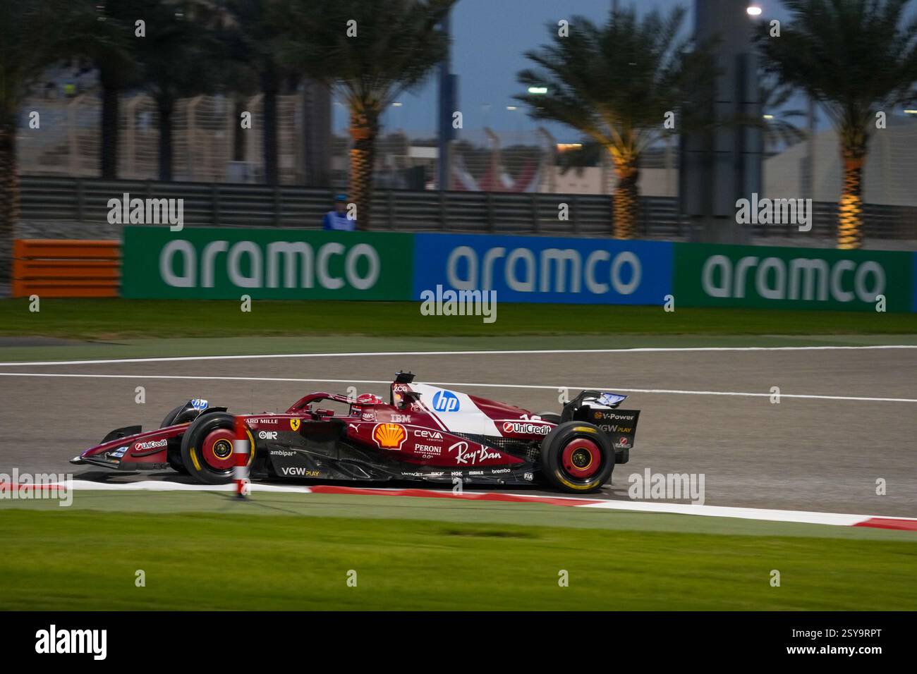 27.02.2025, Bahrain. , . International Circuit, Sakhir, Formel-1-Test Bahrain 2025, Charles Leclerc (MON) - Scuderia Ferrari - Ferrari SF-25 - Ferrari (Foto: Alessio de Marco/SIPA USA) Credit: SIPA USA/Alamy Live News Stockfoto