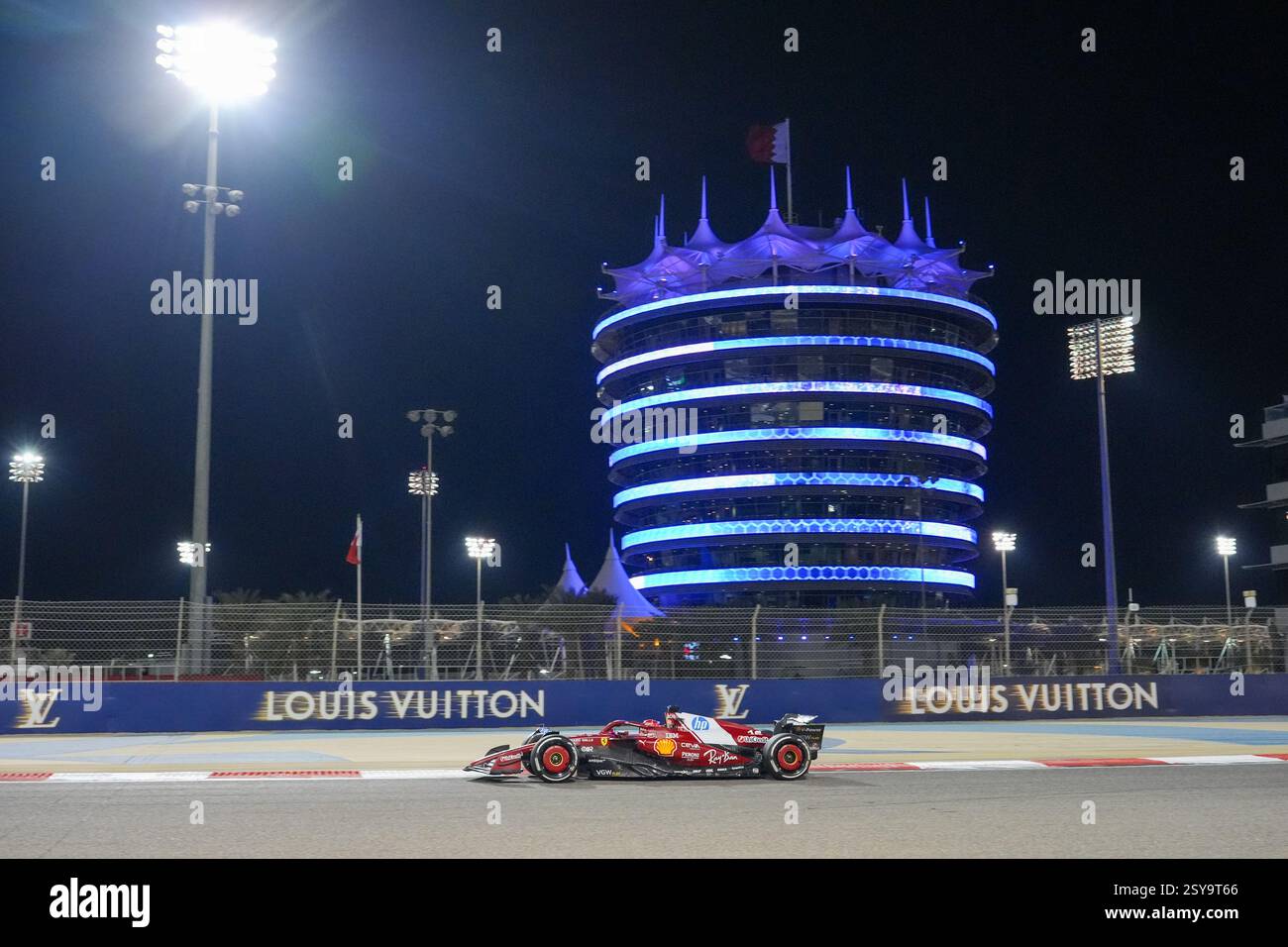 27.02.2025, Bahrain. , . International Circuit, Sakhir, Formel-1-Test Bahrain 2025, Charles Leclerc (MON) - Scuderia Ferrari - Ferrari SF-25 - Ferrari (Foto: Alessio de Marco/SIPA USA) Credit: SIPA USA/Alamy Live News Stockfoto