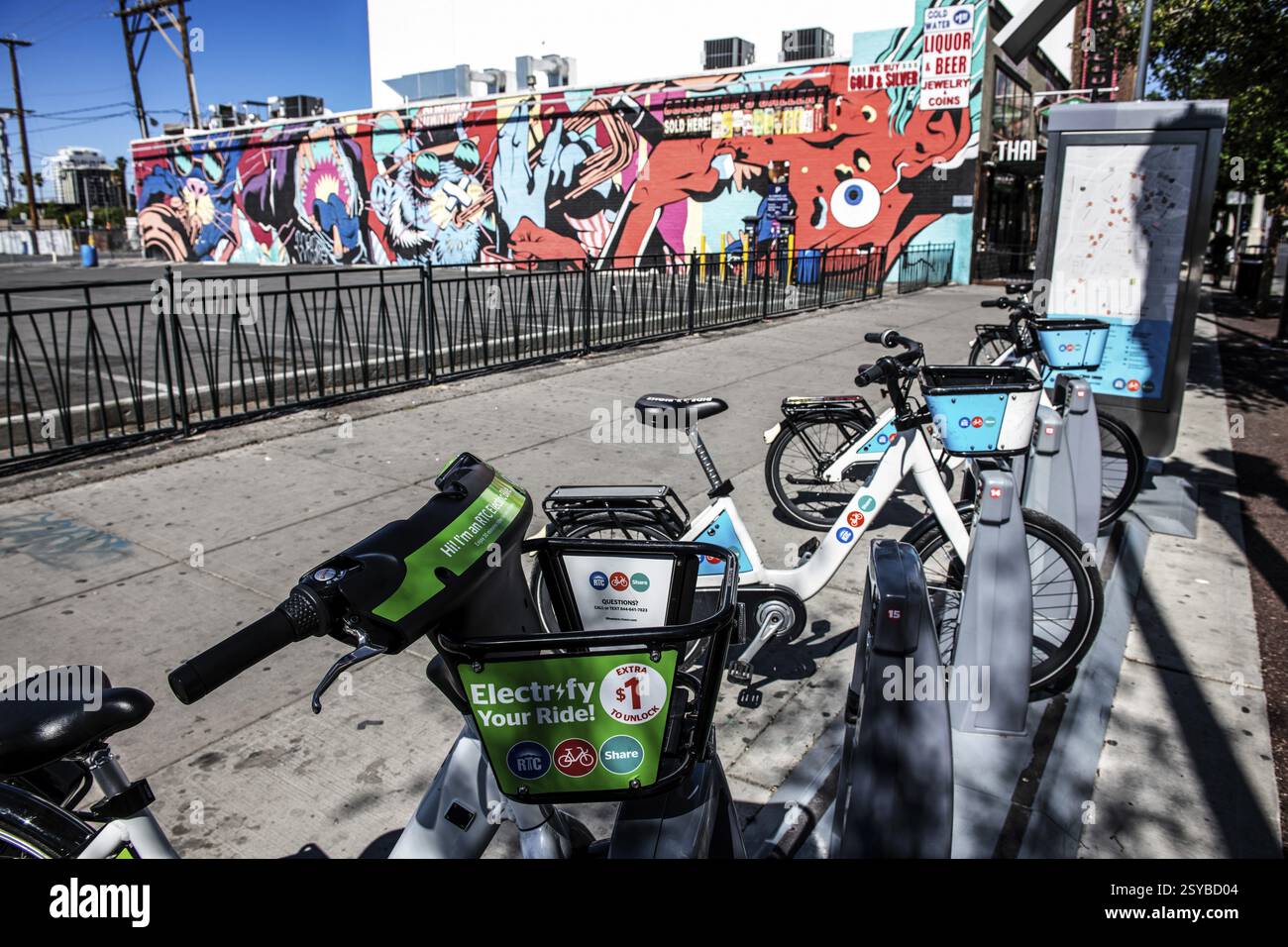 Fahrradverleih, Freemont Street, Las Vegas, Nevada, USA, Nordamerika Stockfoto