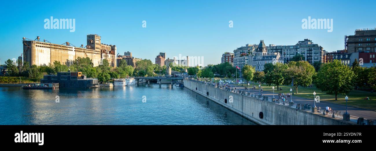 Panorama des alten Hafens von Montreal am Saint Laurent River, Provinz Québec, Kanada Webbanner Stockfoto Panorama des alten Hafens von Montreal am Saint Laurent River, Provinz Québec, Kanada Webbanner Stockfoto
