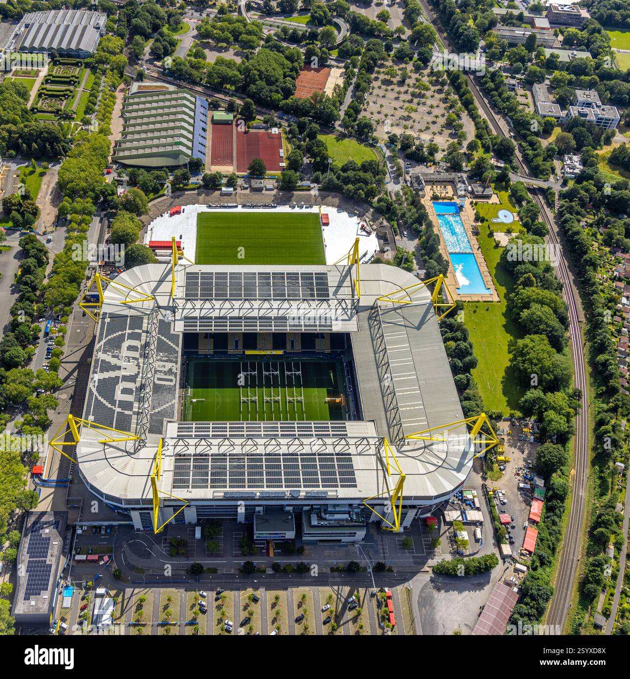 Luftbild, Signal Iduna Park, auch Westfalenstadion, Bundesligastadion des BVB 09 Borussia Dortmund, ein Spielort der UEFA Euro 2024, Westfalenhalle, D Stockfoto