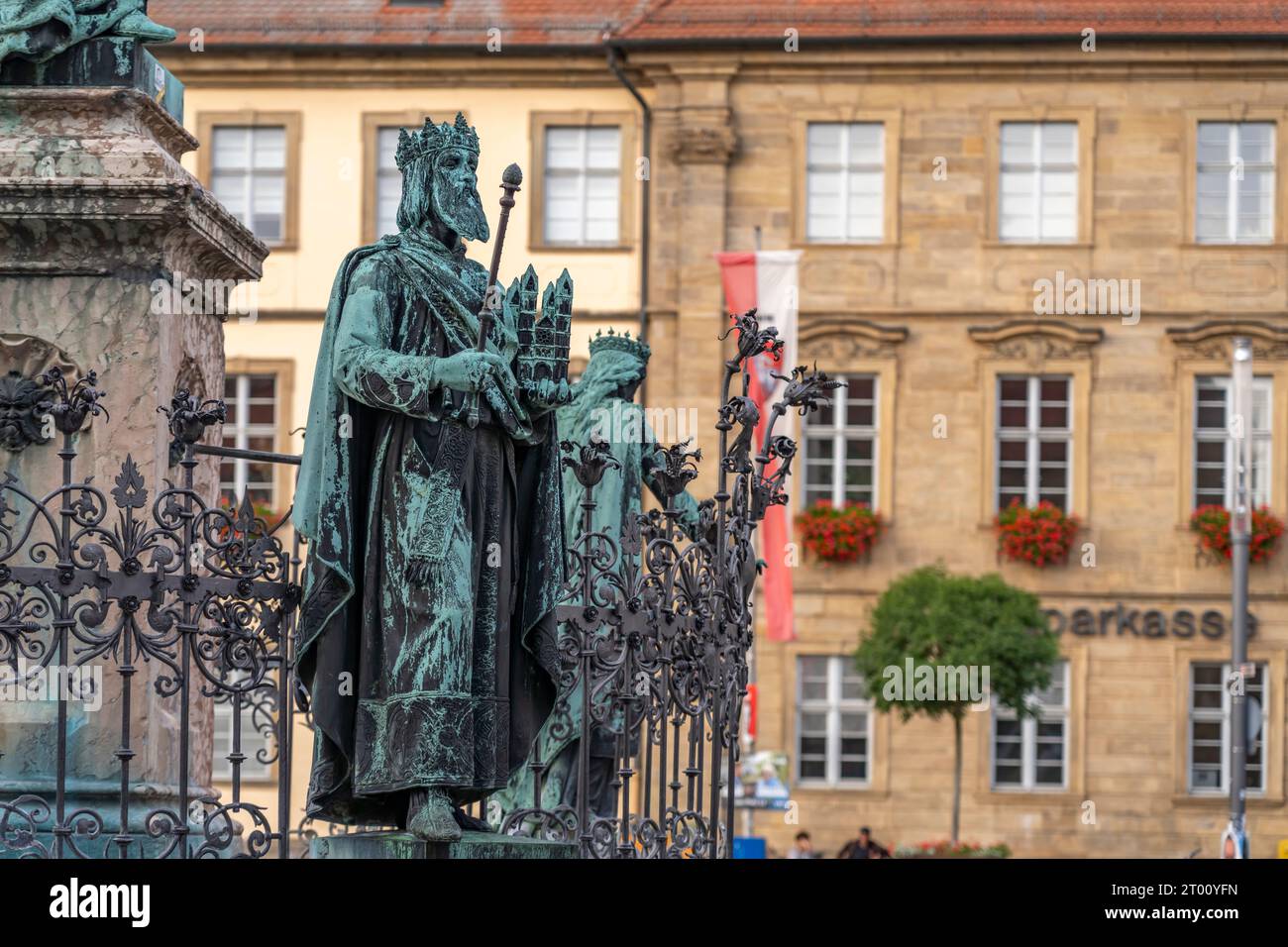 Statuen am Maximiliansbrunnen auf dem Maxplatz oder Maximiliansplatz, Altstadt von Bamberg, Oberfranken, Bayern, Deutschland, Europa | Statuen der Stockfoto