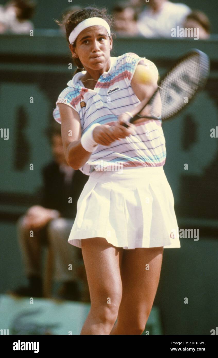 Die US-amerikanische Tennisspielerin Mary Joe Fernandez nahm an einem Einzelspiel der Frauen bei den French Open Teil. Paris, Mai 1989 Stockfoto