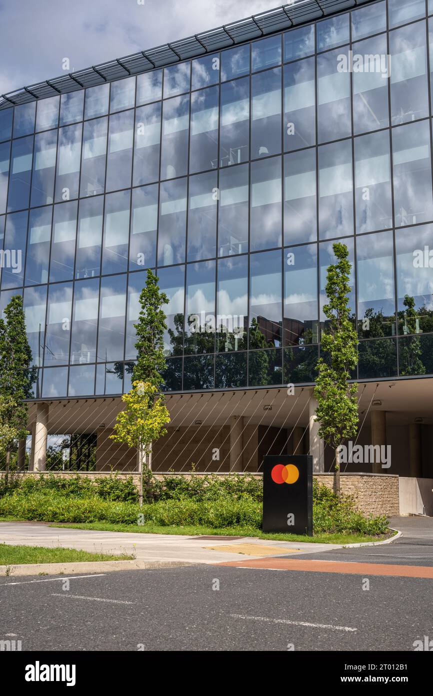Dublin, Irland, 21. August 2023. Frontalansicht des Hauptsitzes von Mastercard in Dublin mit Logo Stockfoto