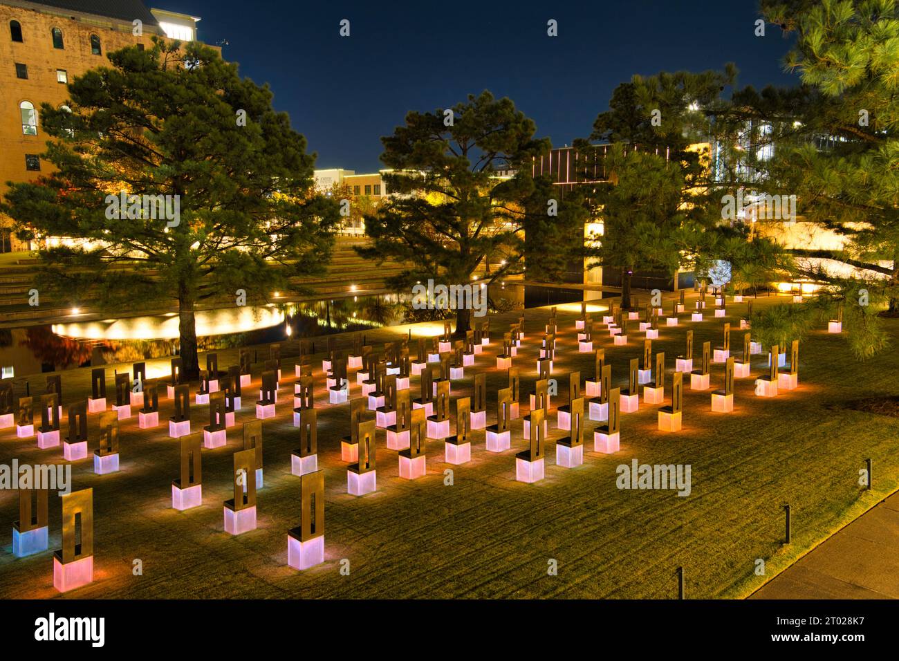 Oklahoma City National Memorial and Museum at Night Stockfoto