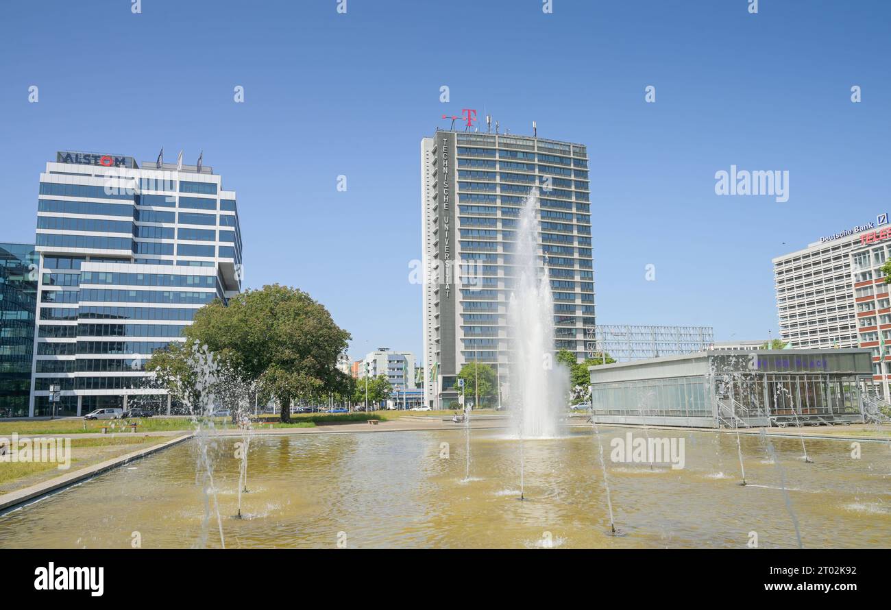 Telefunken-Hochhaus, Springbrunnen, Ernst-Reuter-Platz, Charlottenburg, Berlin, Deutschland *** Lokalunterschrift *** , Berlin, Deutschland *** Telefunken Hochhaus, Brunnen, Ernst Reuter Platz, Charlottenburg, Berlin, Deutschland Lokalunterschrift , Berlin, Deutschland Stockfoto