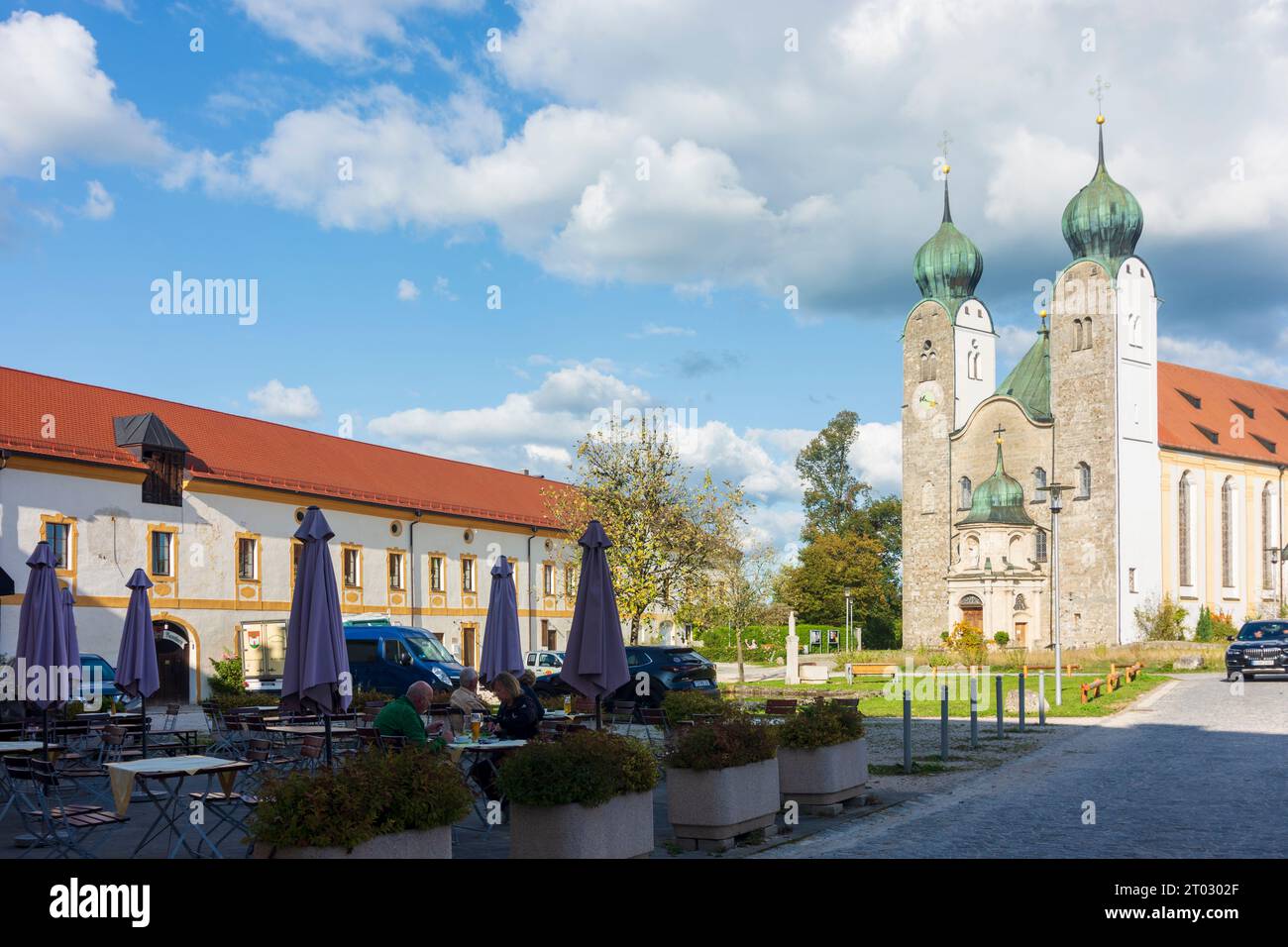 Altenmarkt an der Alz: Kloster Baumburg, Kirche in Oberbayern, Inn-Salzach, Oberbayern, Bayern, Bayern, Deutschland Stockfoto