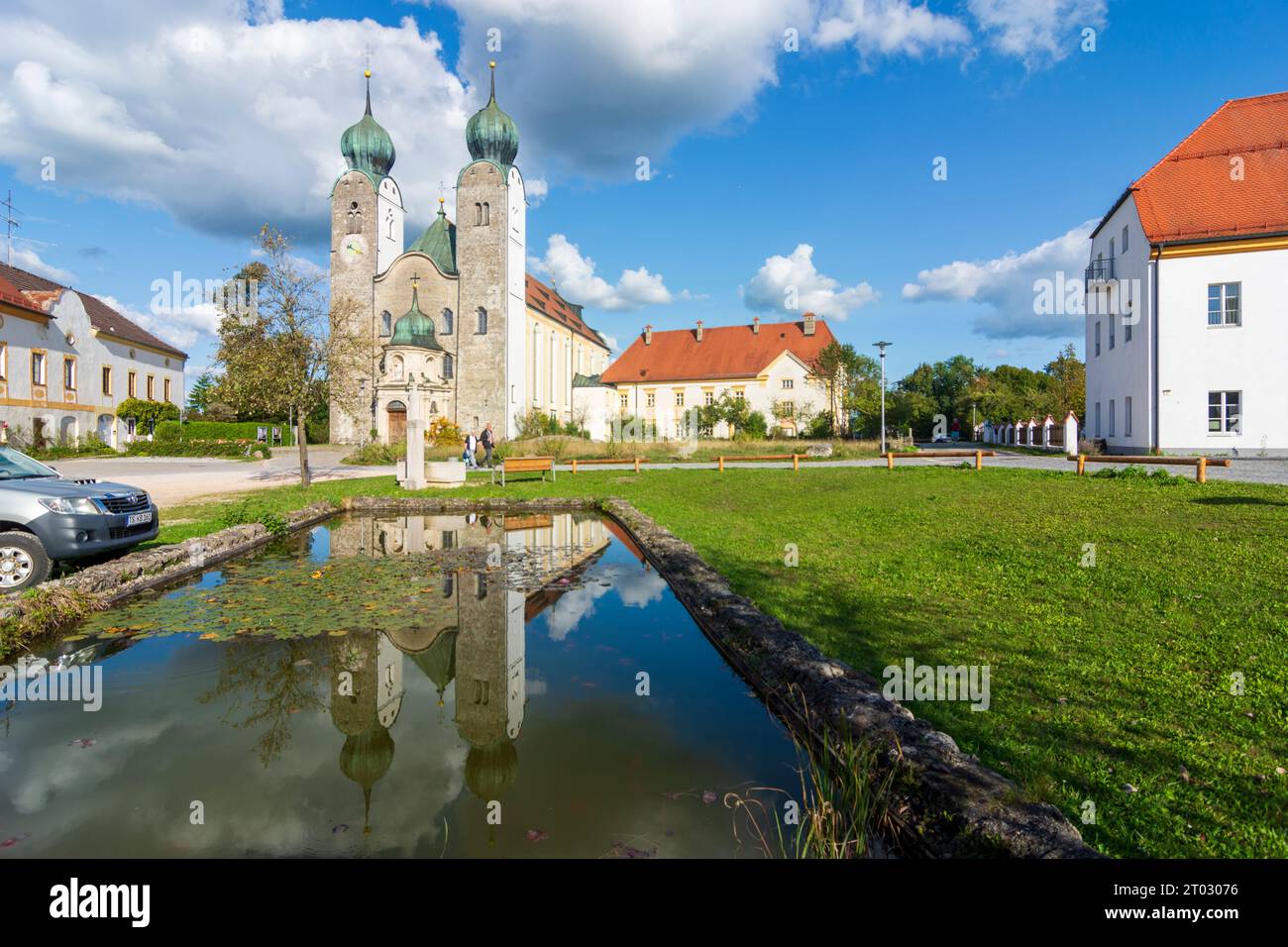 Altenmarkt an der Alz: Kloster Baumburg, Kirche in Oberbayern, Inn-Salzach, Oberbayern, Bayern, Bayern, Deutschland Stockfoto