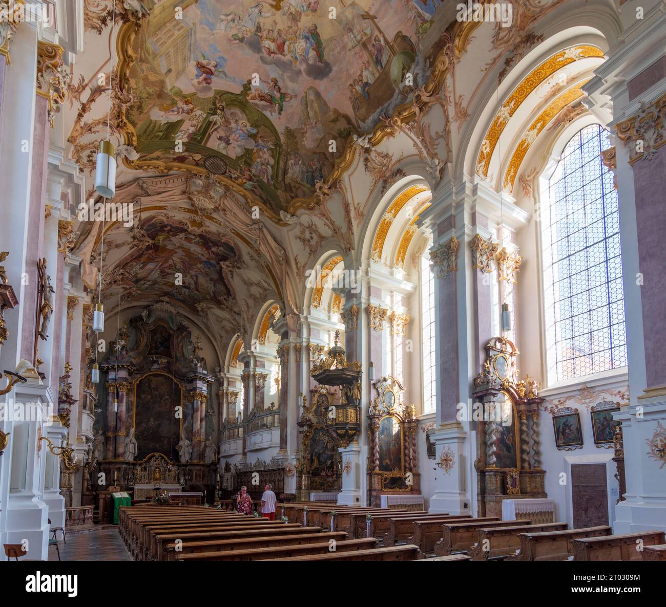 Altenmarkt an der Alz: Kloster Baumburg, Kirche, Kirchenschiff in Oberbayern, Inn-Salzach, Oberbayern, Bayern, Bayern, Deutschland Stockfoto