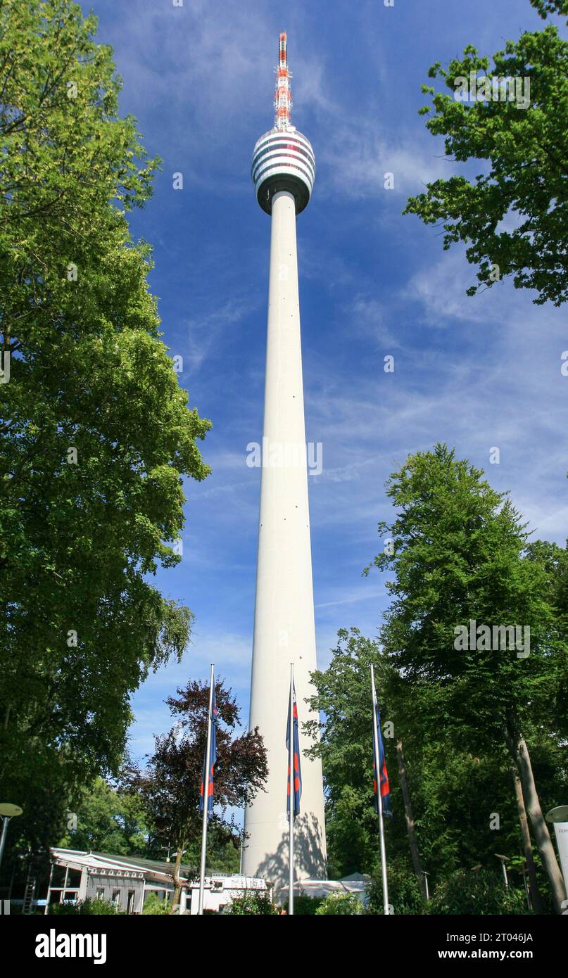 Fernsehturm Stuttgart, 217 Meter hoch und der erste Fernsehturm der Welt, Landeshauptstadt Stuttgart, Baden-Württemberg Stockfoto