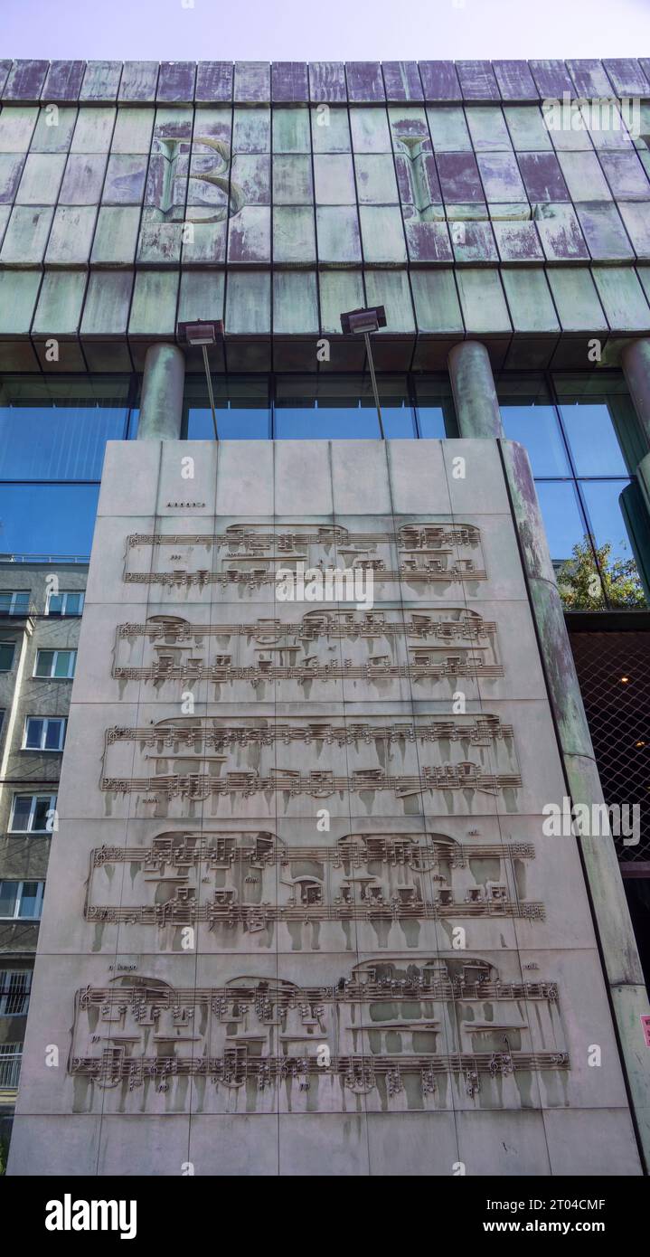 Außenfassade, neue Bibliothek der Universität Warschau, Warschau, Polen Stockfoto