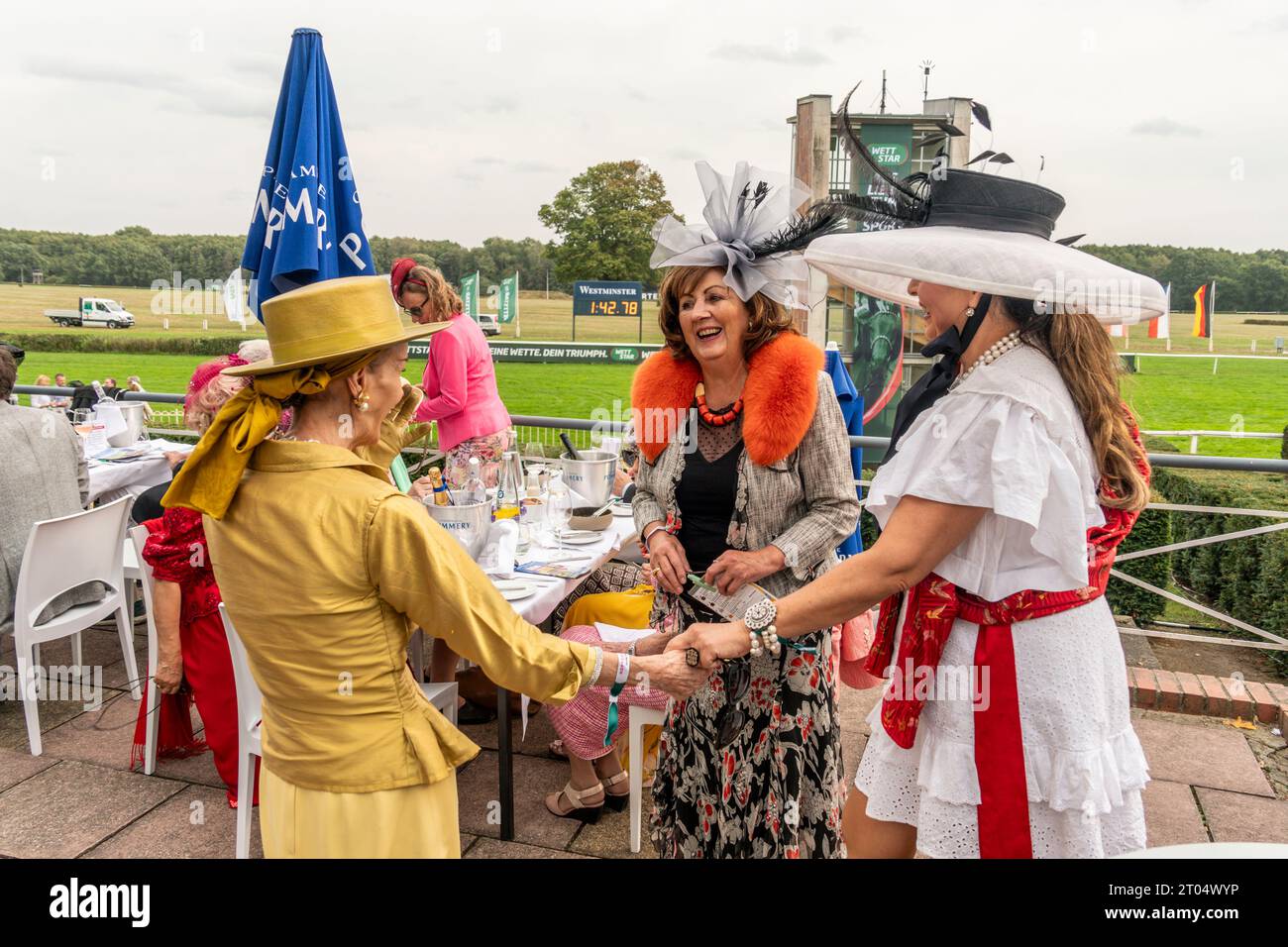 Elegantes Hurlimann Handler Deutschland Bilder
