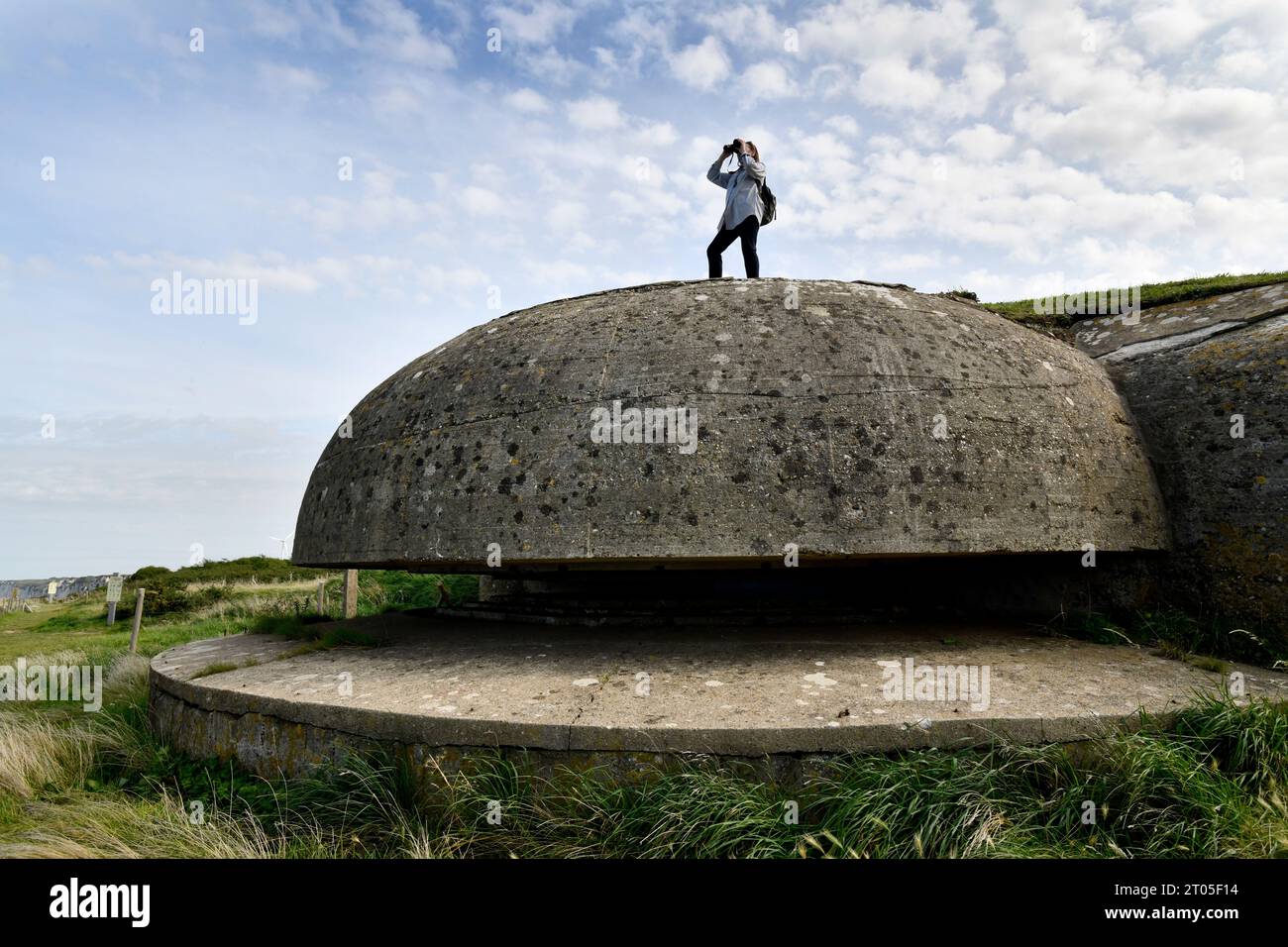 Die Überreste des Radarbunkers Mammut aus dem Zweiten Weltkrieg in Cap Faginet, Fecamp, Frankreich, Frankreich, Normandie, 2023 Stockfoto