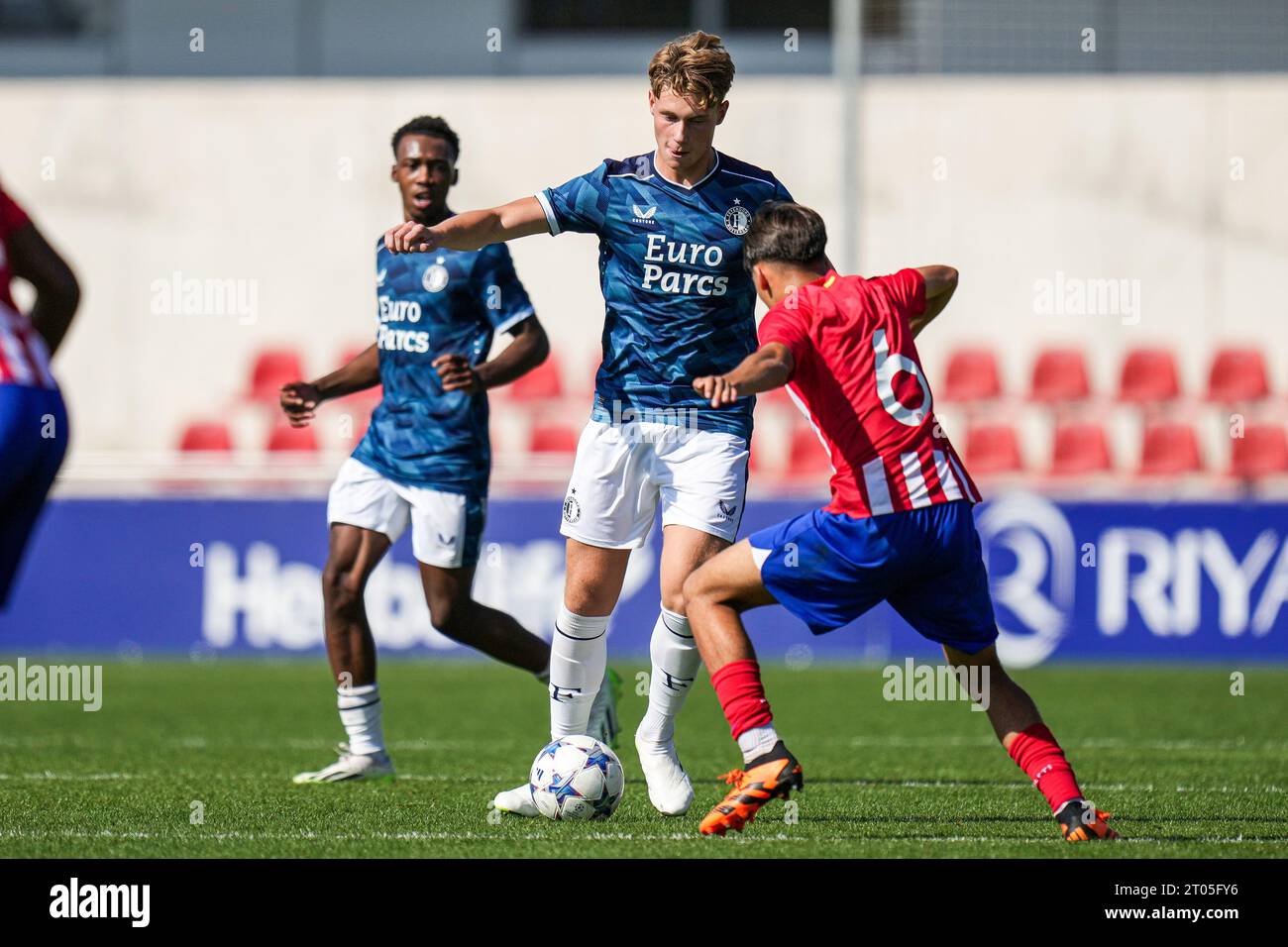 Madrid, Spanien. Oktober 2023. Madrid - Thijs Kraaijeveld von Feyenoord O19 während der zweiten Etappe der Gruppenphase der UEFA Youth League zwischen Atletico Madrid O19 und Feyenoord O19 im Centro Deportivo Wanda Alcala de Henares am 4. Oktober 2023 in Madrid, Spanien. Credit: Box to Box Pictures/Alamy Live News Stockfoto