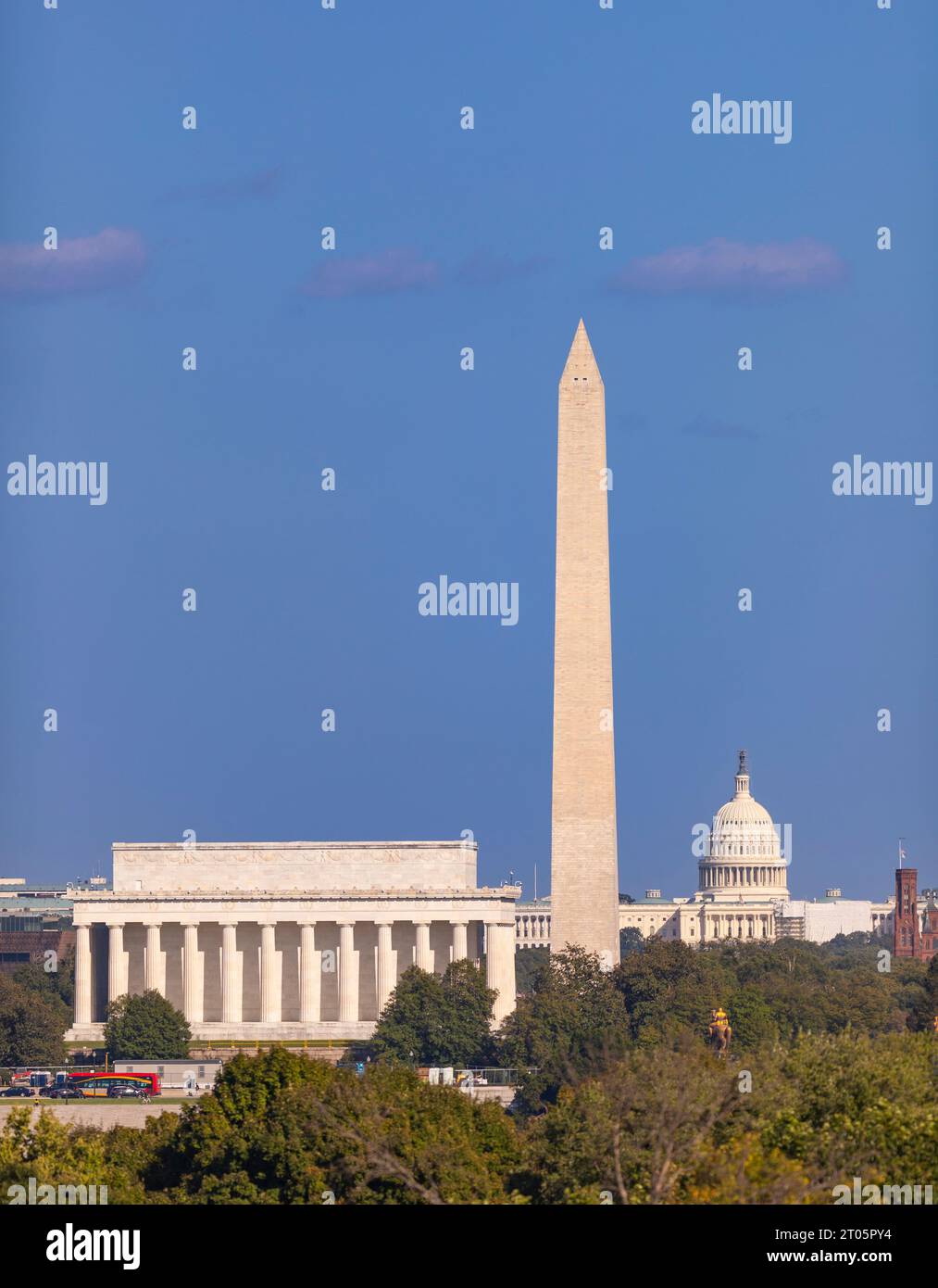 WASHINGTON, DC, USA - Lincoln Memorial, das Washington Monument, US Capitol (L-R). Stockfoto