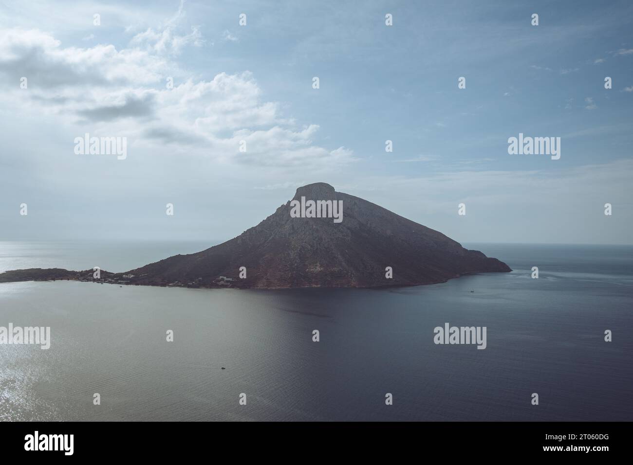 Blick auf die Insel Telendos von Kalymnos Stockfoto