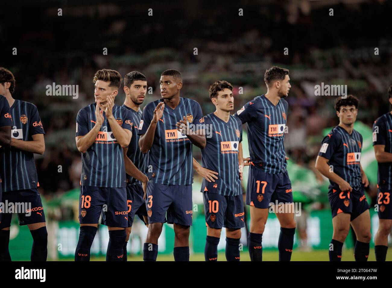 Team von Valencia CF während des Spiels La Liga 23/24 zwischen Real Betis und Valencia CF im Estadio Benito Villamarin, Sevilla. (Maciej Rogowski) Stockfoto