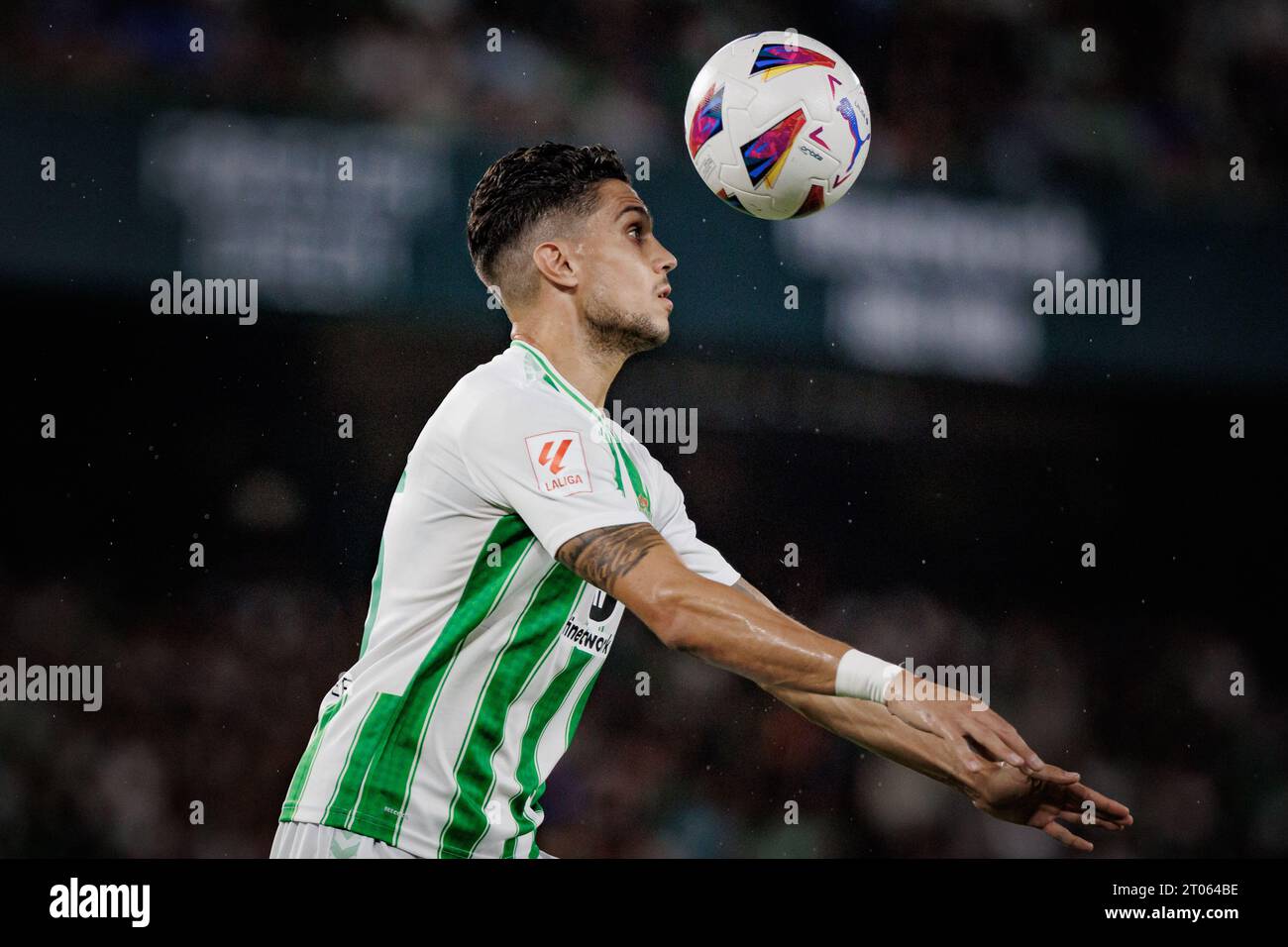 Marc Bartra während des Spiels der La Liga 23/24 zwischen Real Betis und Valencia CF im Estadio Benito Villamarin, Sevilla. (Maciej Rogowski) Stockfoto