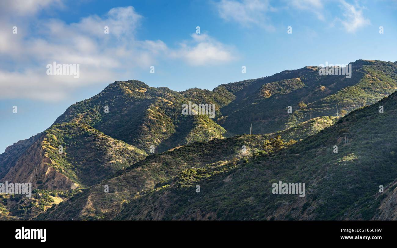 Grüne Bergkette der Insel Santa Catalina in Kalifornien Stockfoto