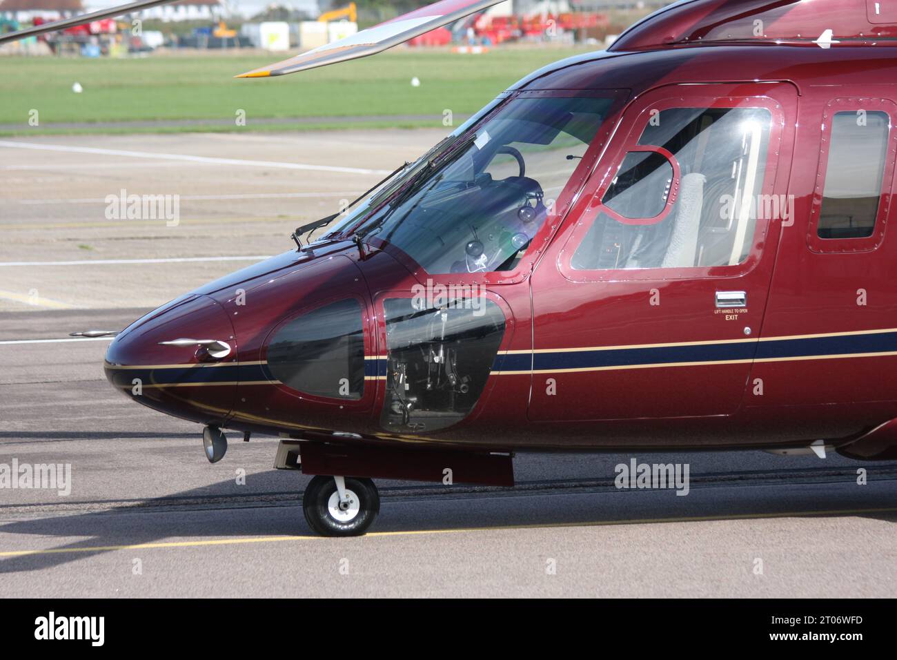 Eine Sikorsky S-76 des King's Helicopter Flight oder Royal Flight am Brighton City Airport Stockfoto