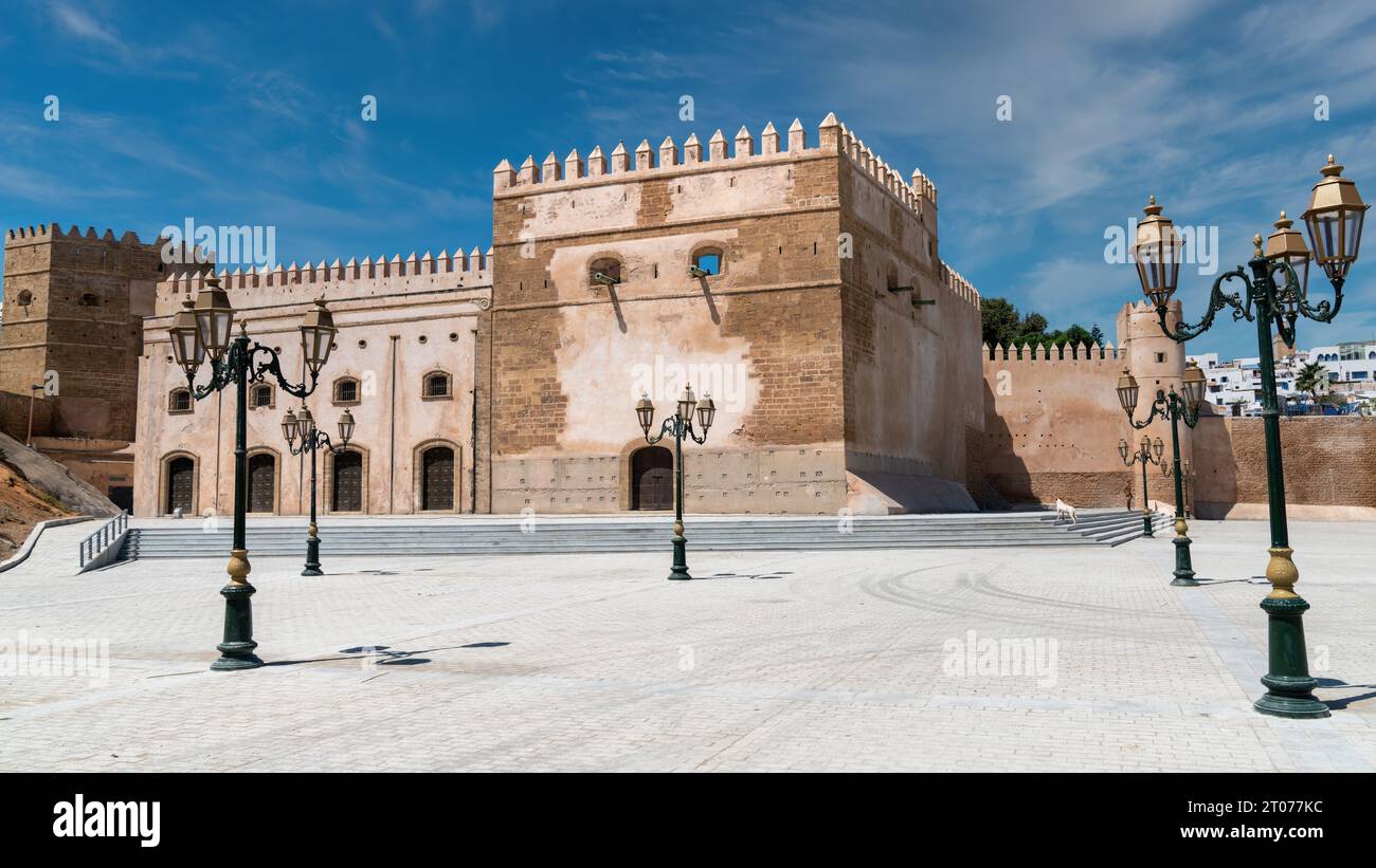 Rabat, Marokko - 9. September 2022: Kasbah der Udayas ist ein beliebtes Touristenziel und Heimat einer Reihe von historischen Denkmälern: Almohad Gate, t Stockfoto