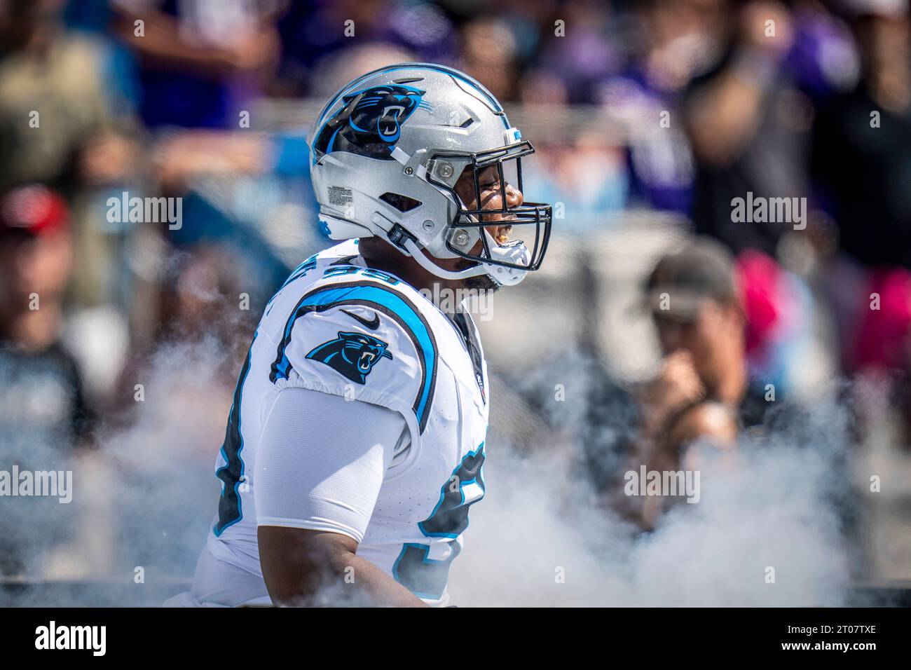 Carolina Panthers defensive tackle Shy Tuttle (99) enters the stadium before an NFL football game against the Minnesota Vikings on Sunday, Oct. 01, 2023, in Charlotte, N.C. (AP Photo/Rusty Jones) Stockfoto
