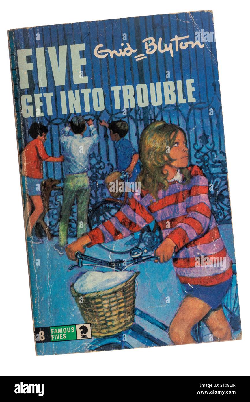 Five Get in Trouble, Vintage-Kinderbuch des Autors Enid Blyton, der achte Roman der berühmten fünf-Reihe Stockfoto