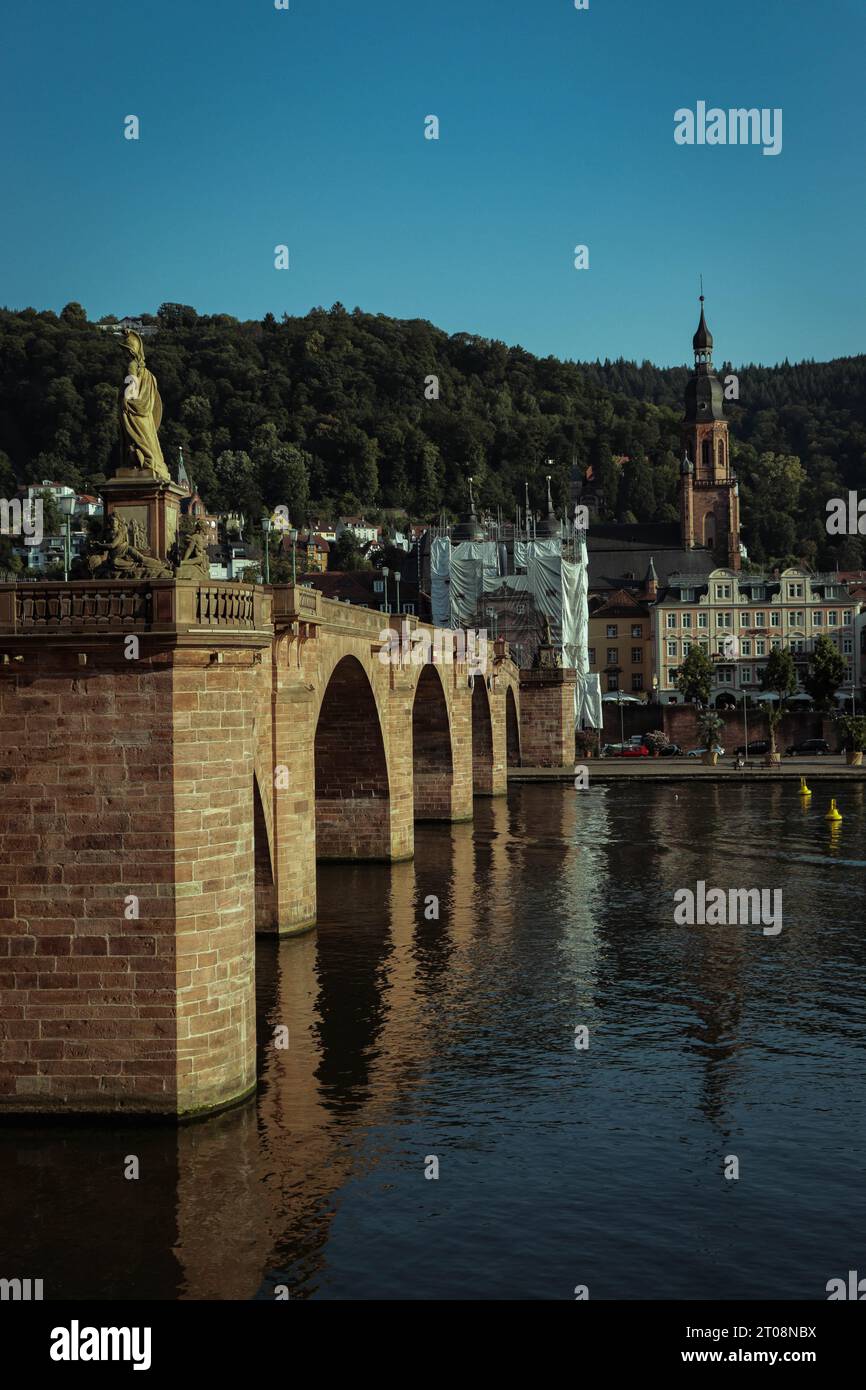 Steinbrücke in heidelberg bei Sonnenuntergang Stockfoto