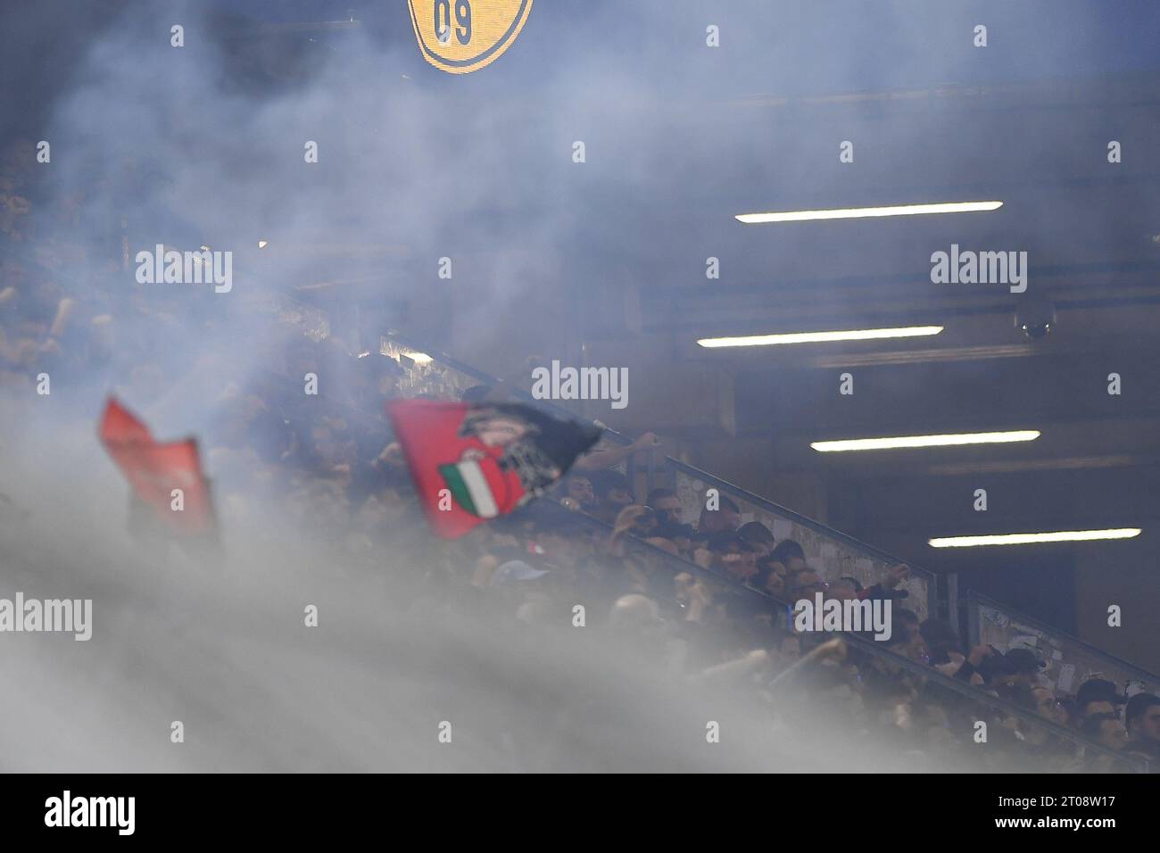 DORTMUND, DEUTSCHLAND - 04.10.23: Das Spiel der UEFA Champion League Borussia Dortmund gegen den AC Milan im SIGNAL IDUNA PARK Stockfoto