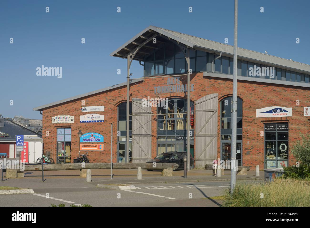 Einkaufszentrum Alte Tonnenhalle, Lister Hafen, List, Sylt, Schleswig-Holstein, Deutschland Stockfoto