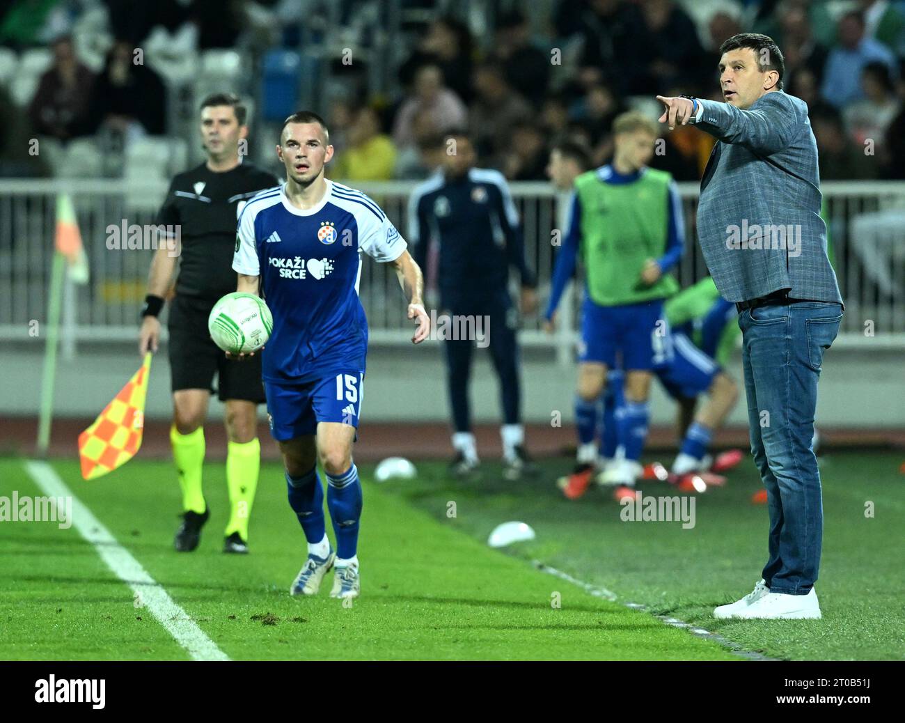 Pristina, Kosovo. Oktober 2023. PRISTINA, KOSOVO - 5. OKTOBER: Bogdan Mykhaylichenko von Dinamo Zagreb während des Gruppenspiels der UEFA Europa Conference League Gruppe C zwischen Ballkani und GNK Dinamo Zagreb im Stadiumi Fadil Vokrri am 5. Oktober 2023 in Pristina, Kosovo. Foto: Marko Lukunic/PIXSELL Credit: Pixsell/Alamy Live News Stockfoto