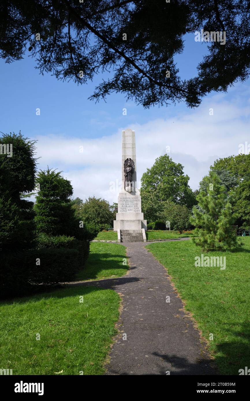 War Memorial im Alexandra Gardens Park in Penarth, Südwales, Großbritannien Stockfoto