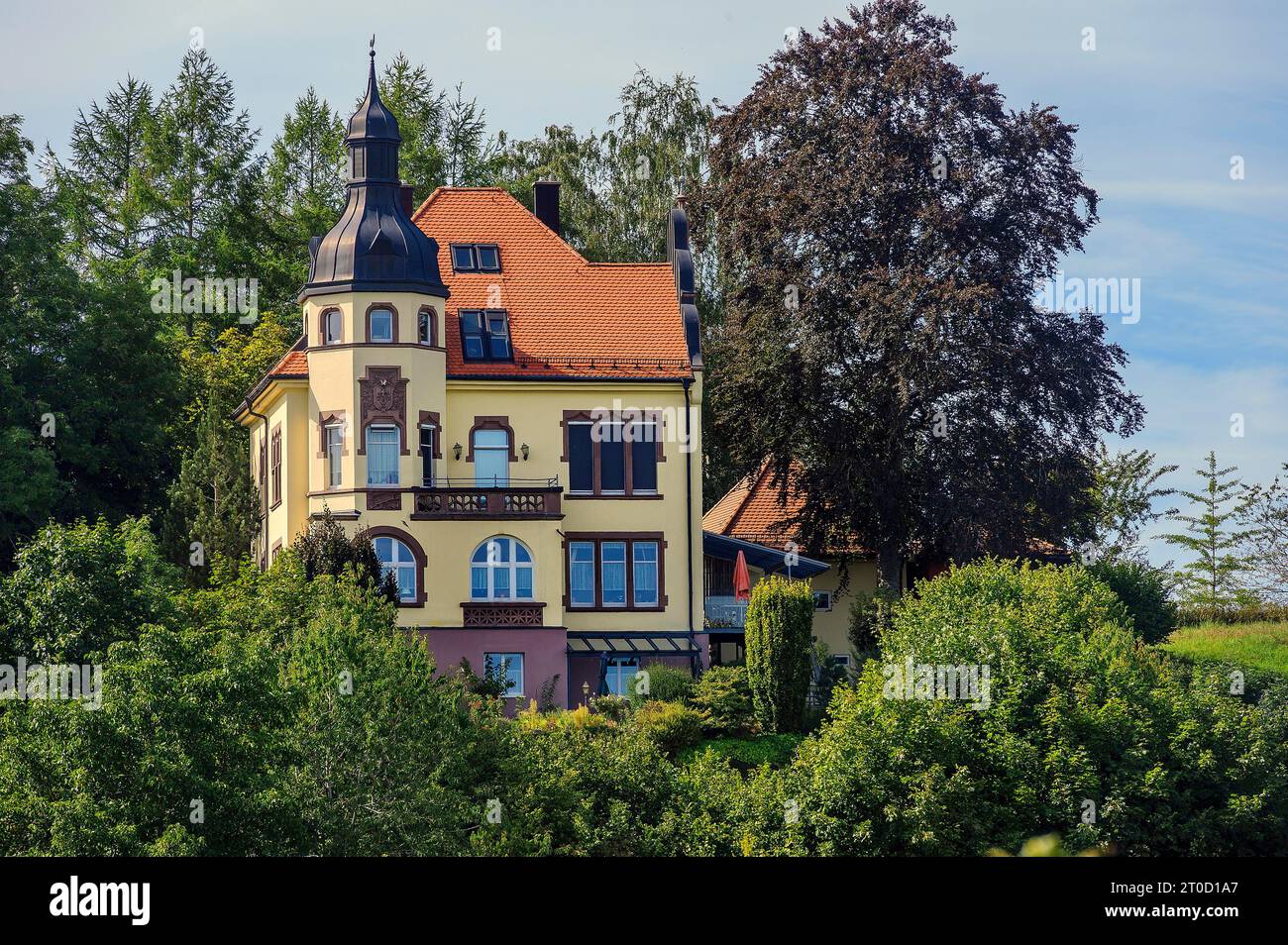 Eine Villa mit Türmchen, Bad Groenenbach, Bayern, Deutschland Stockfoto