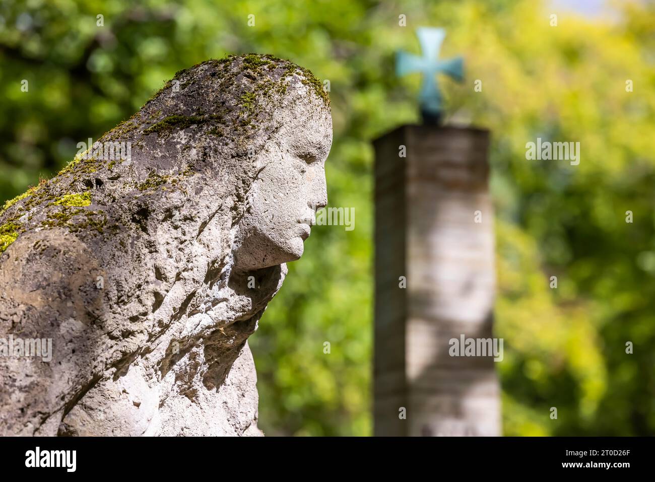 Waldfriedhof Stuttgart, Skulptur Mutterhaus des Künstlers Fritz von Graevenitz, Stuttgart, Baden-Württemberg, Deutschland Stockfoto