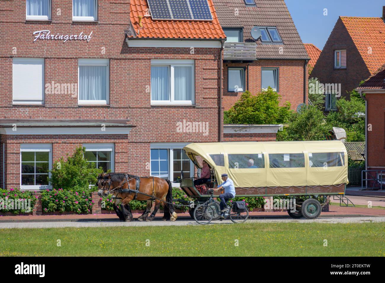 Deutschland, Niedersachsen, Juist, Transport auf der autofreien Insel. Stockfoto