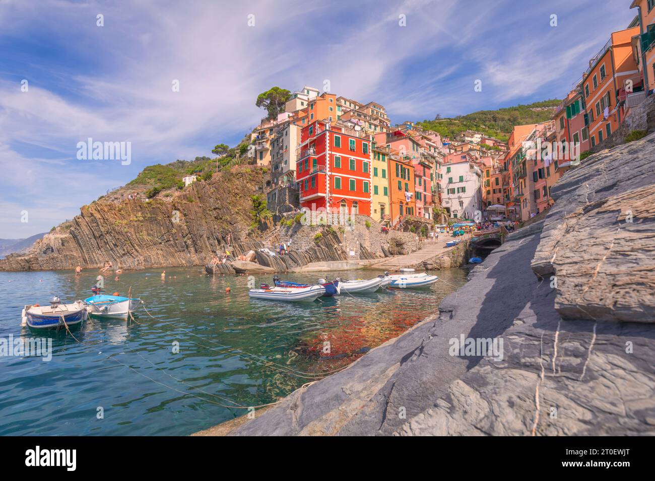 Italien, Ligurien, Provinz La Spezia, Riomaggiore, kleines Küstendorf entlang der Cinque Terre Stockfoto