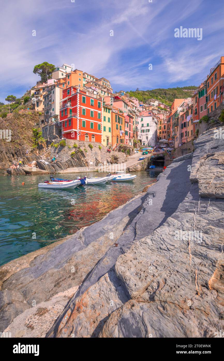 Italien, Ligurien, Provinz La Spezia, Riomaggiore, kleines Küstendorf entlang der Cinque Terre Stockfoto