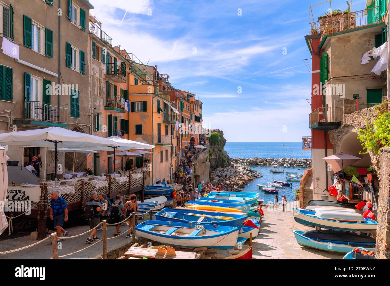 Italien, Ligurien, Provinz La Spezia, Riomaggiore, kleines Küstendorf entlang der Cinque Terre Stockfoto