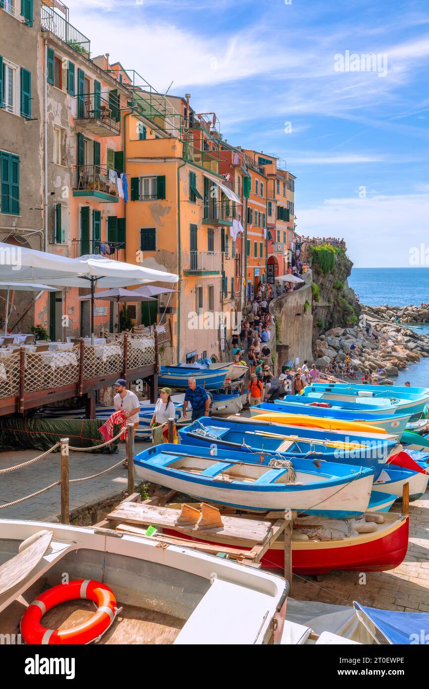 Italien, Ligurien, Provinz La Spezia, Riomaggiore, kleines Küstendorf entlang der Cinque Terre Stockfoto