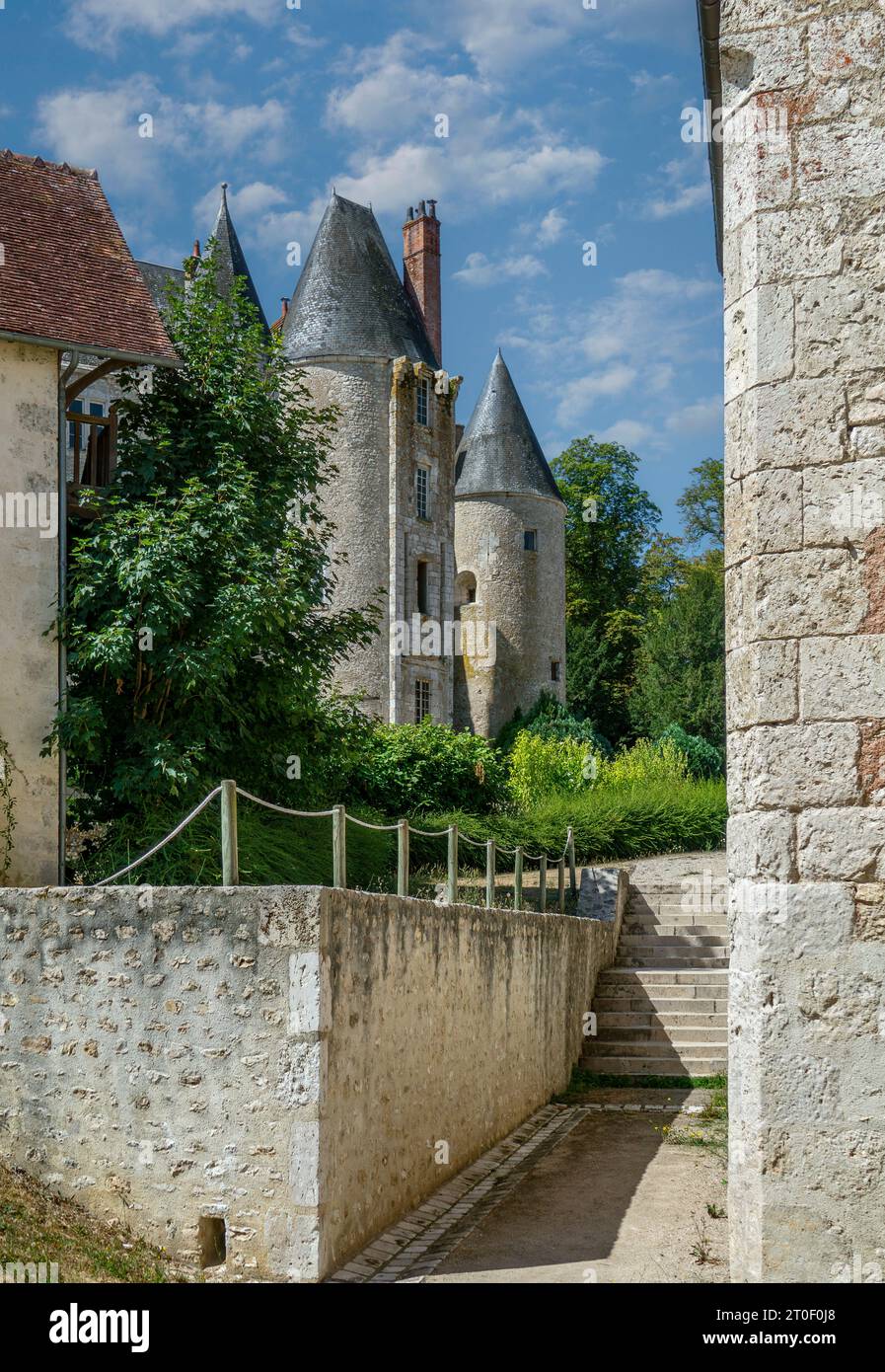 Vom 13. Jahrhundert bis zur Französischen Revolution war das Chateau de Meung-sur-Loire die Residenz der Bischöfe von Orleans. Stockfoto