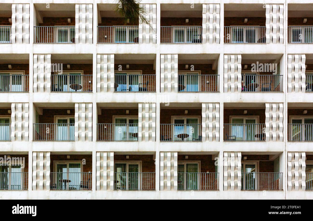 Fassade des Eva Senses Hotels in Faro, Algarve, Portugal Stockfoto