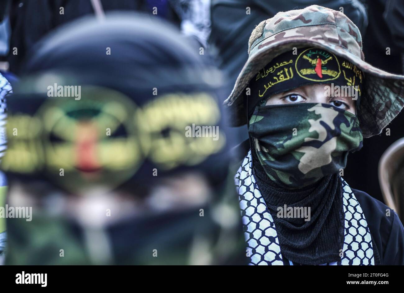 Naher Osten Nachrichten/Gaza/Palästinensische Gebiete Unterstützer des Islamischen Jihad nehmen an einer Anti-Israel-Kundgebung Teil, die den 36. Jahrestag der Gründung der Bewegung in Gaza-Stadt am 6. Oktober 2023 feierte. Der Gazastreifen Palästina Copyright: XMahmoudxIssax 5T0A1444 Credit: Imago/Alamy Live News Stockfoto