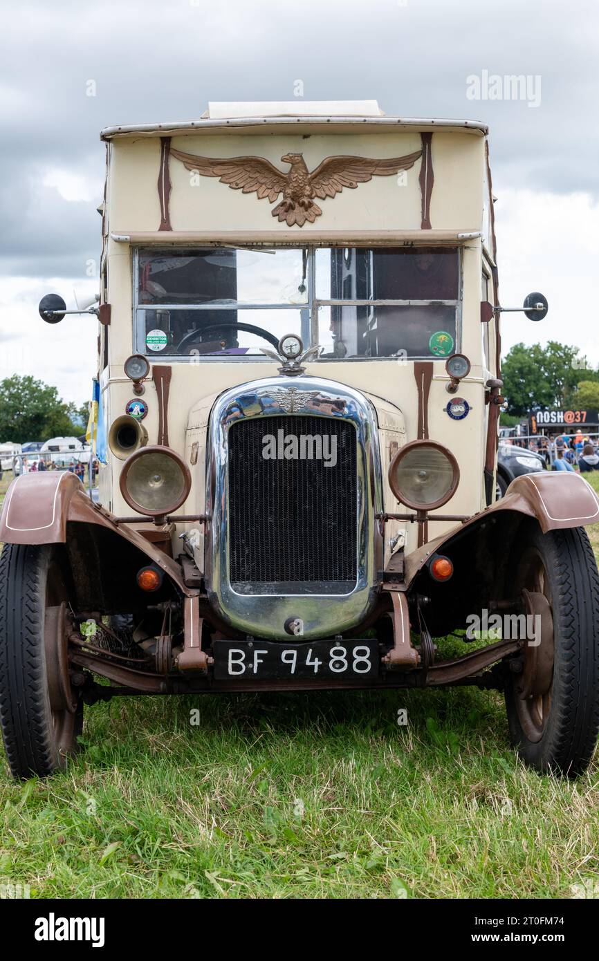 Low Ham.Somerset.Vereinigtes Königreich.23. Juli 2023.Ein restaurierter Austin Van aus dem Jahr 1927 ist auf der Somerset Steam and Country Show zu sehen Stockfoto