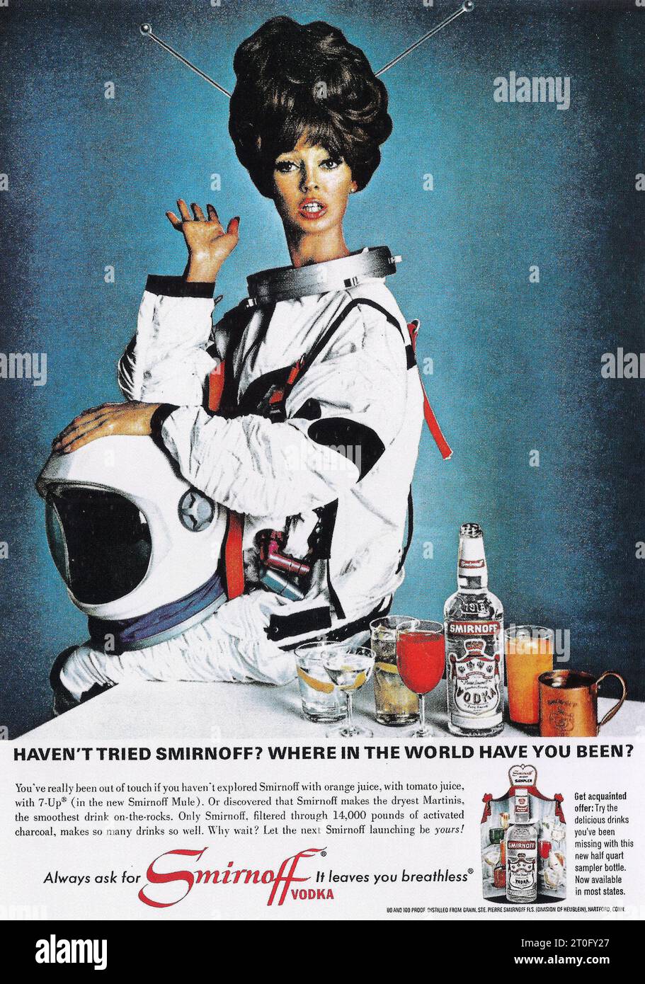 1966 weibliche Astronautin NASA Smirnoff Wodka 7up Smirnoff Mule Ad Stockfoto