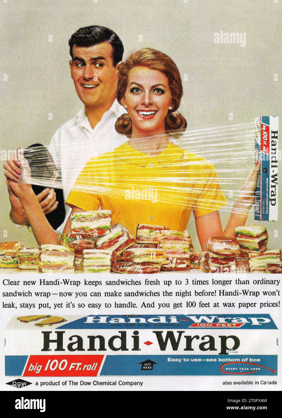 1961 Handi-Wrap Ad – Sandwichverpackungen von Dow Chemical Company Stockfoto